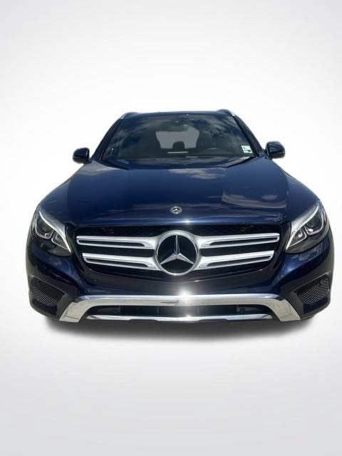 Used 2019 Mercedes-Benz GLC 300 4MATIC image 3