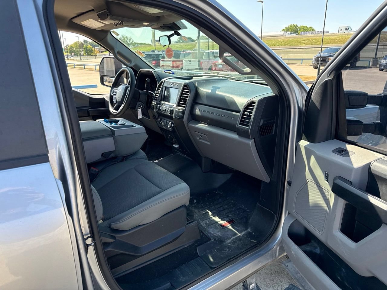Used 2021 Ford F250 XL w/ STX Appearance Package AWD/4WD image 14