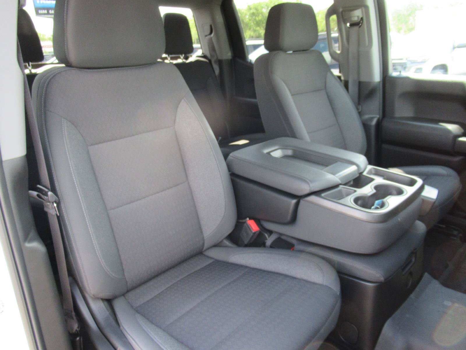 Used 2024 Chevrolet Silverado 1500 Custom Trail Boss w/ LPO, Dark Essentials Package AWD/4WD image 12