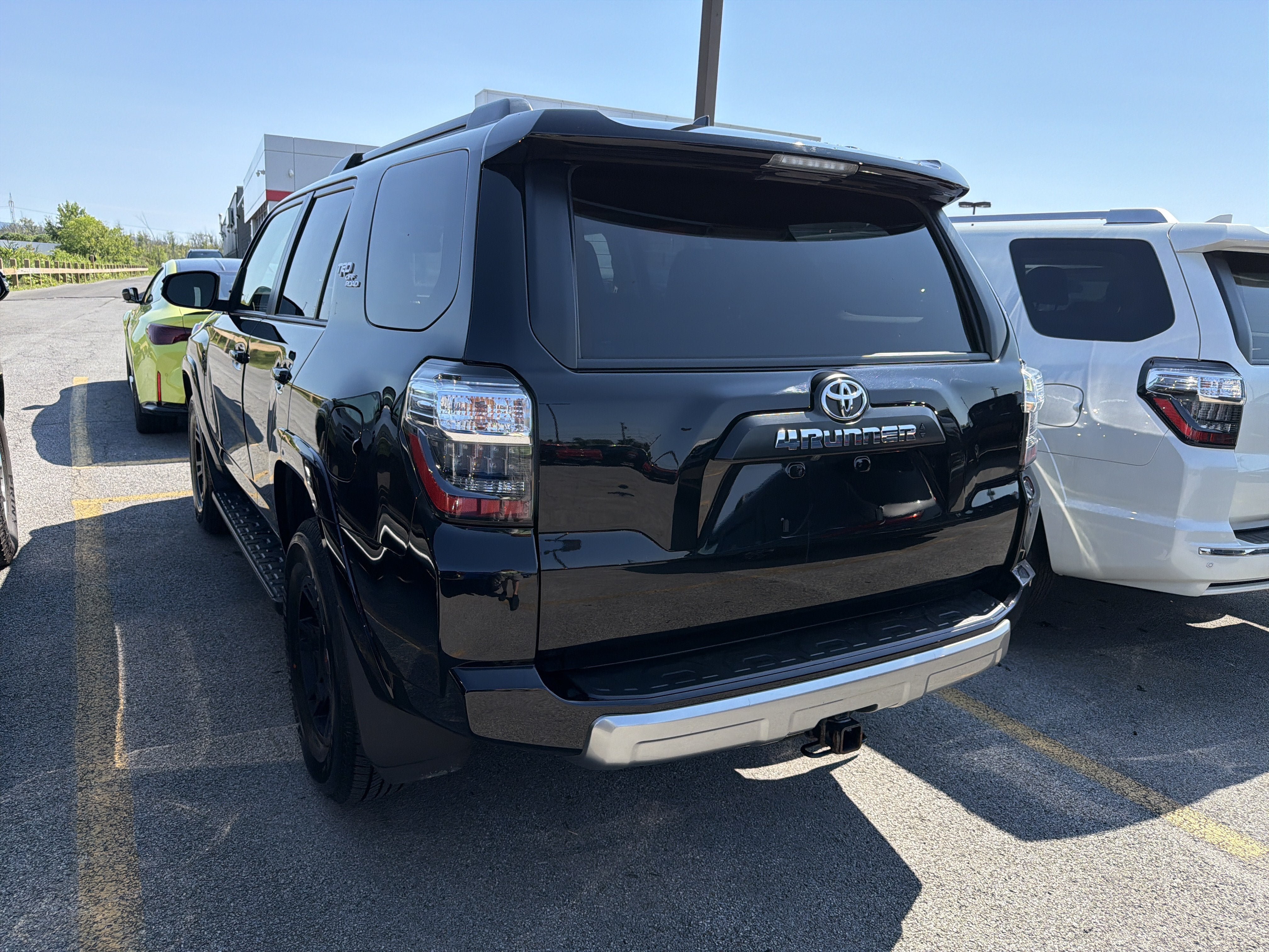 Used 2024 Toyota 4Runner TRD Off-Road Premium w/ Off Road Premium Plus Package AWD/4WD image 4
