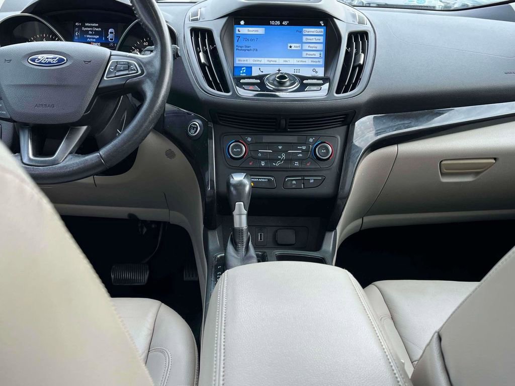 Used 2017 Ford Escape Titanium image 6
