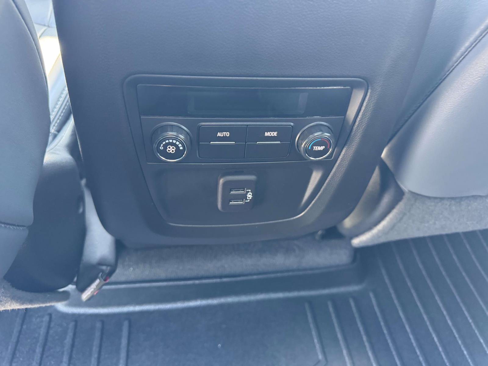 Used 2023 Buick Enclave Essence w/ Experience Buick Package AWD/4WD image 19
