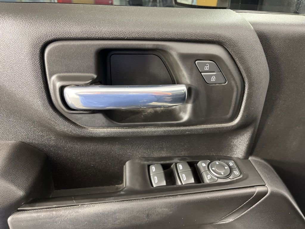 Used 2022 Chevrolet Silverado 2500 Custom w/ Custom Value Package image 20