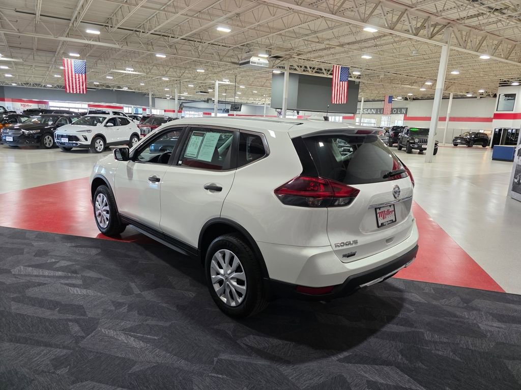 Used 2019 Nissan Rogue S image 6