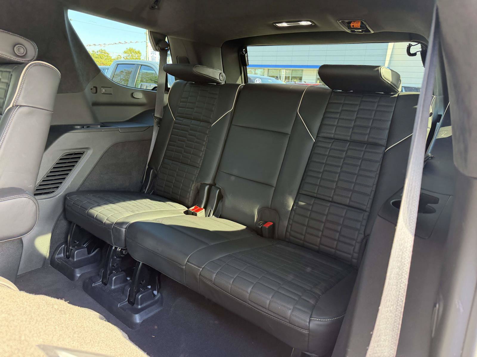 Used 2023 Cadillac Escalade Sport Platinum w/ LPO, ONYX Package AWD/4WD image 13