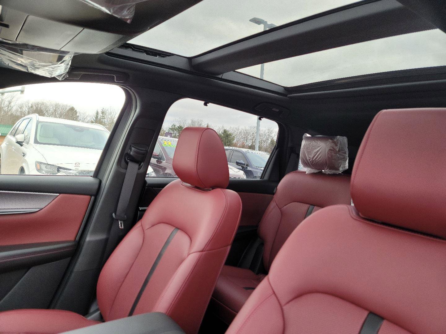 New 2026 MAZDA CX-70 3.3 Turbo w/ Premium Plus Pkg image 22