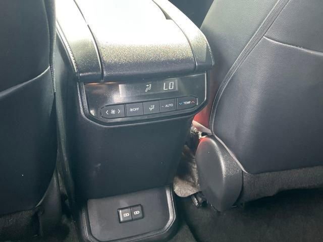 Used 2023 Toyota Highlander XSE image 22