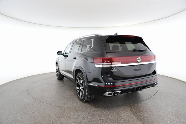 Used 2024 Volkswagen Atlas SEL Premium R-Line image 12