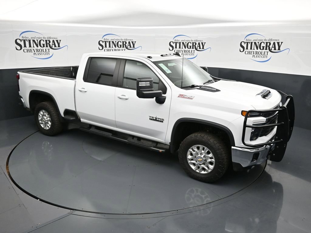Used 2024 Chevrolet Silverado 2500 LT w/ Texas Edition image 9