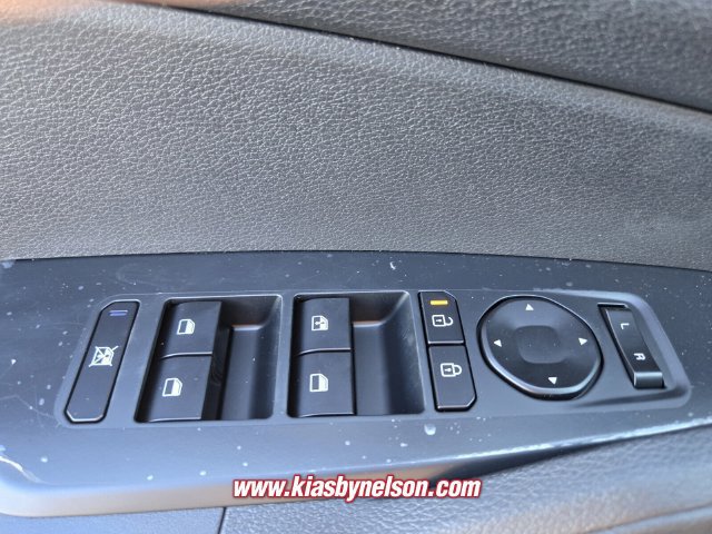 New 2026 Kia Sportage LX w/ LX Convenience Package AWD/4WD image 17