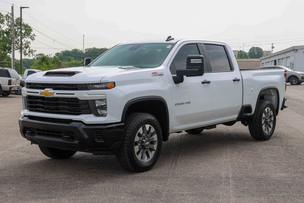 New 2026 Chevrolet Silverado 2500 Custom w/ Custom Convenience Package AWD/4WD image 6