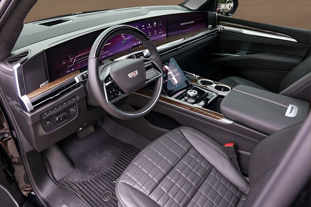 Certified 2025 Cadillac Escalade Sport Platinum w/ LPO, ONYX Package AWD/4WD image 10