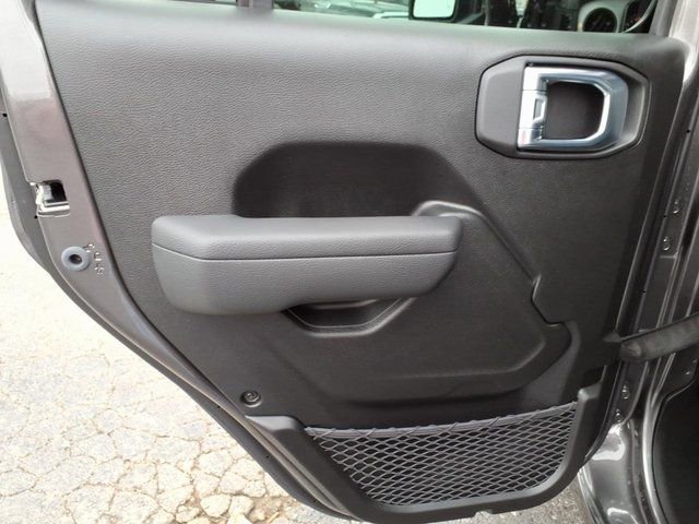 New 2026 Jeep Gladiator Sport image 10