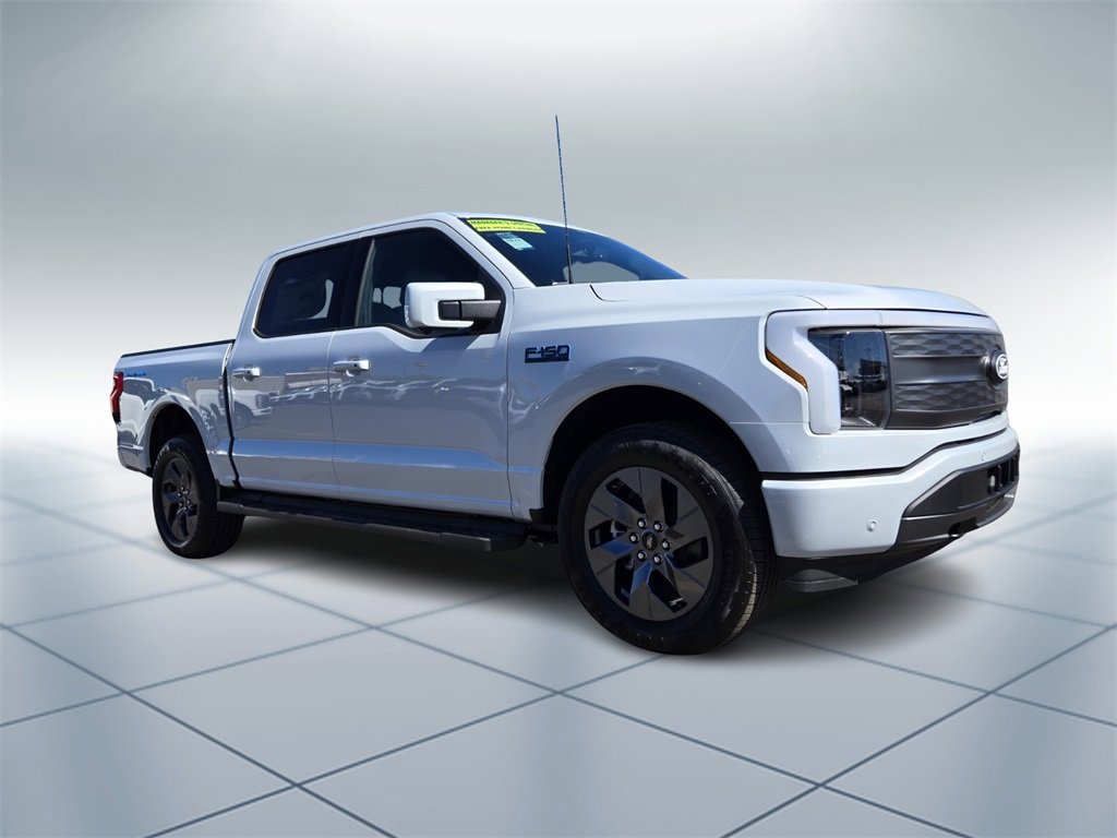 New 2025 Ford F150 Lightning Lariat image 2