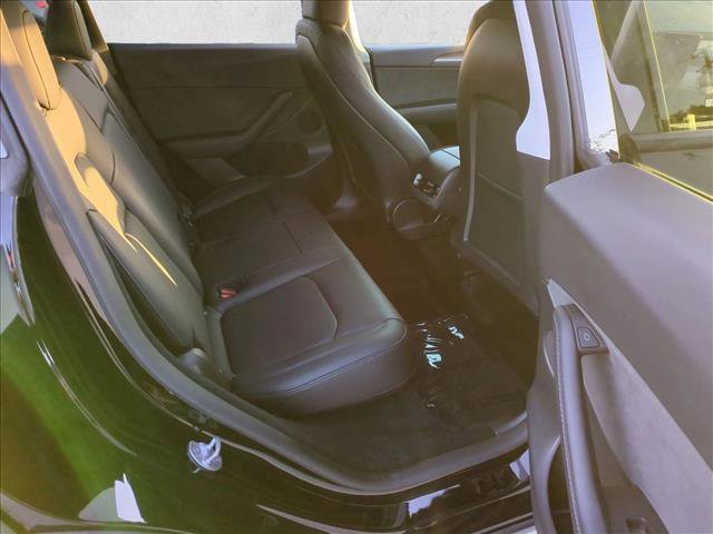 Used 2024 Tesla Model Y Performance image 22