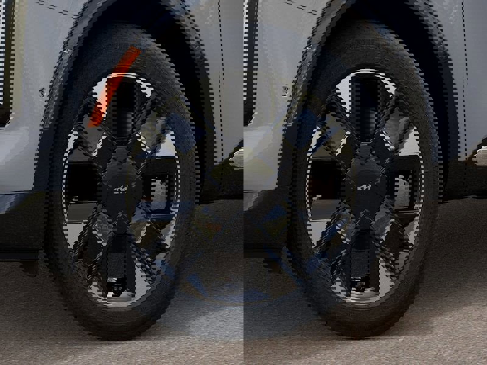 New 2026 Kia Sportage SX image 9