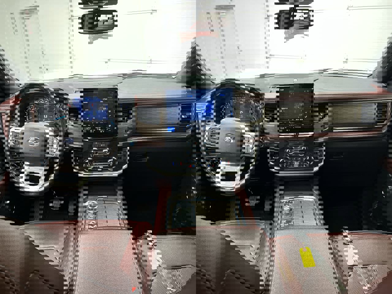 Certified 2024 Ford Expedition Limited image 4