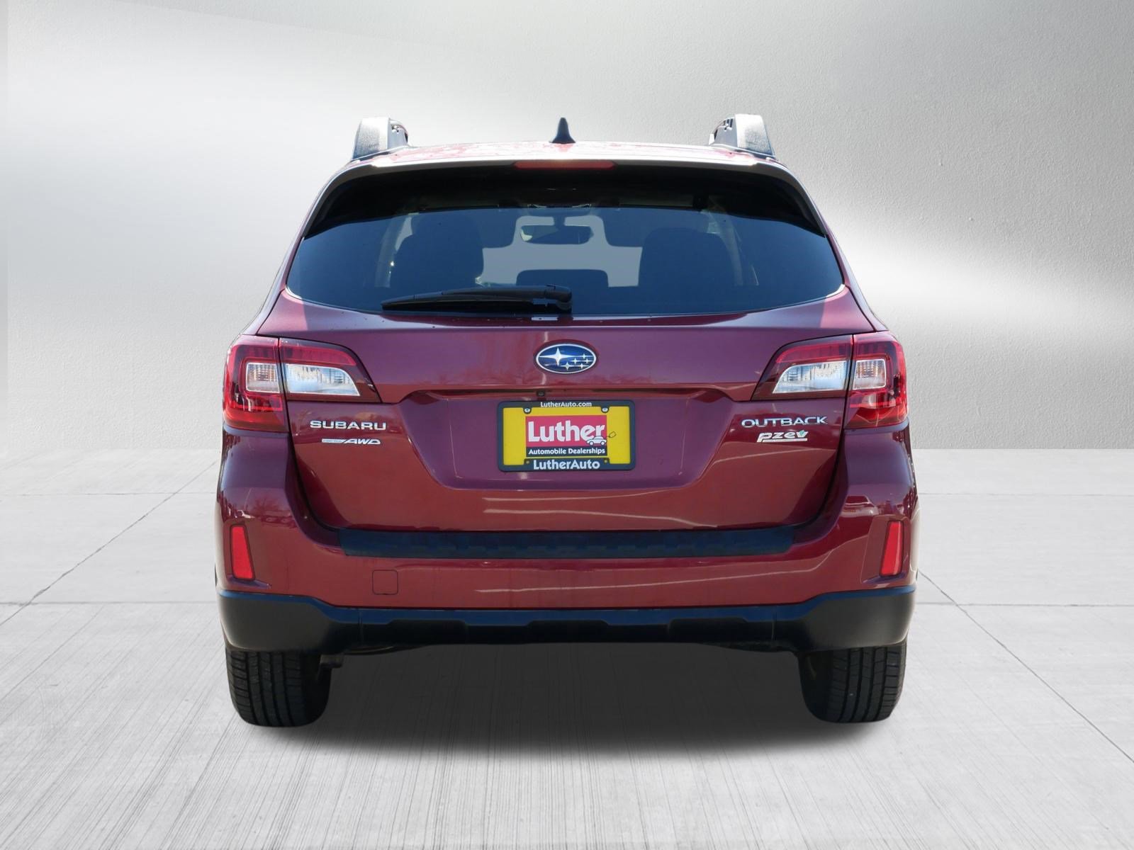 Used 2017 Subaru Outback 2.5i Premium image 4