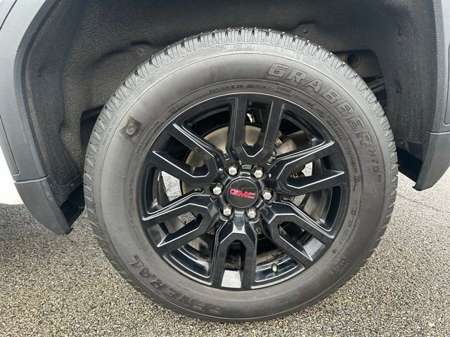 Used 2020 GMC Sierra 1500 Elevation w/ Elevation Value Package image 11