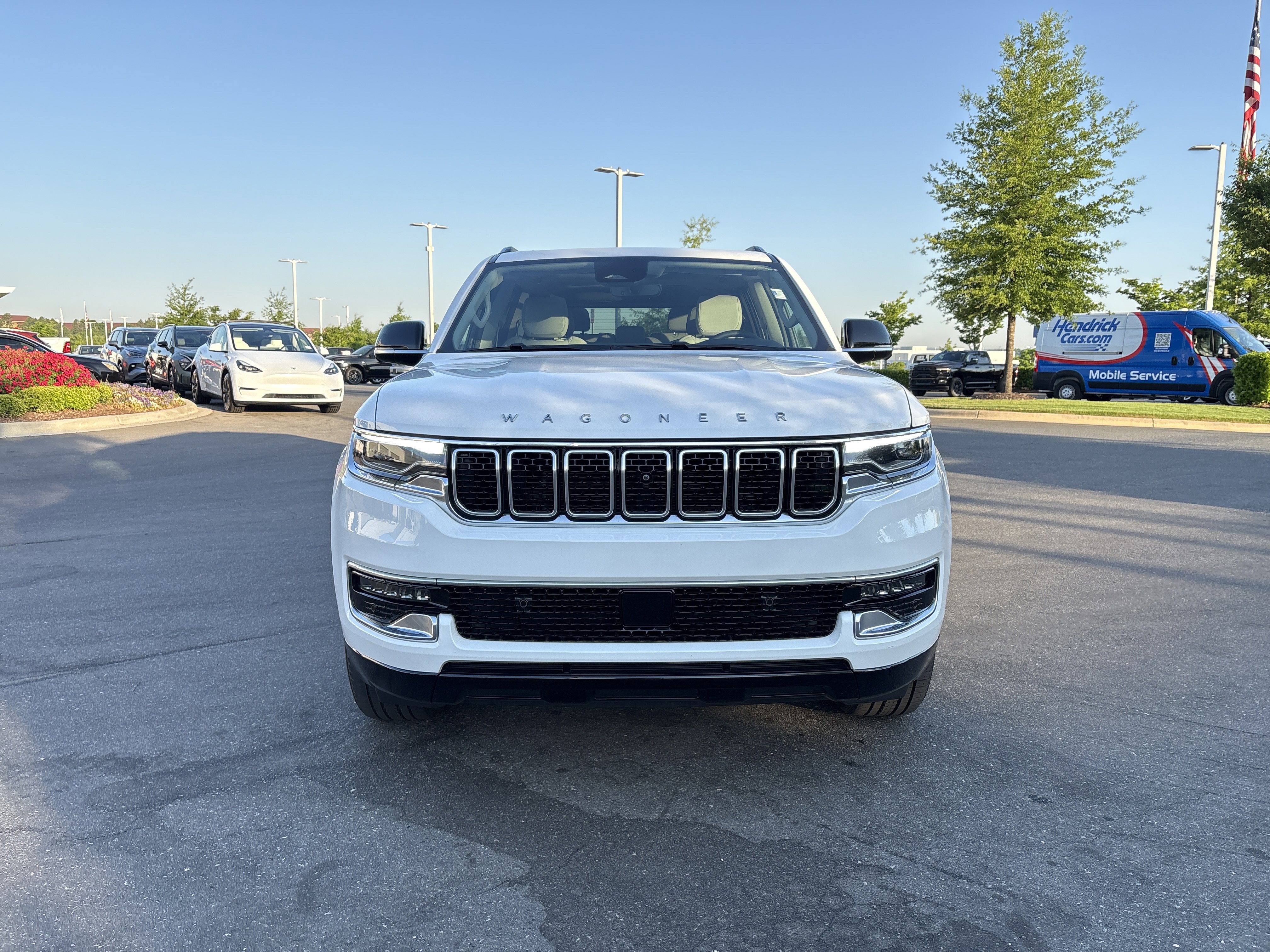 Used 2024 Jeep Wagoneer 2WD w/ Premium Group I image 3