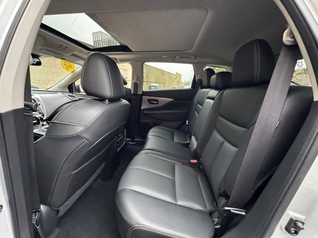 Used 2021 Nissan Murano SL w/ SL Moonroof Package image 17