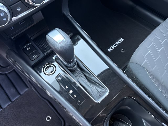 Certified 2024 Nissan Kicks SV FWD image 26