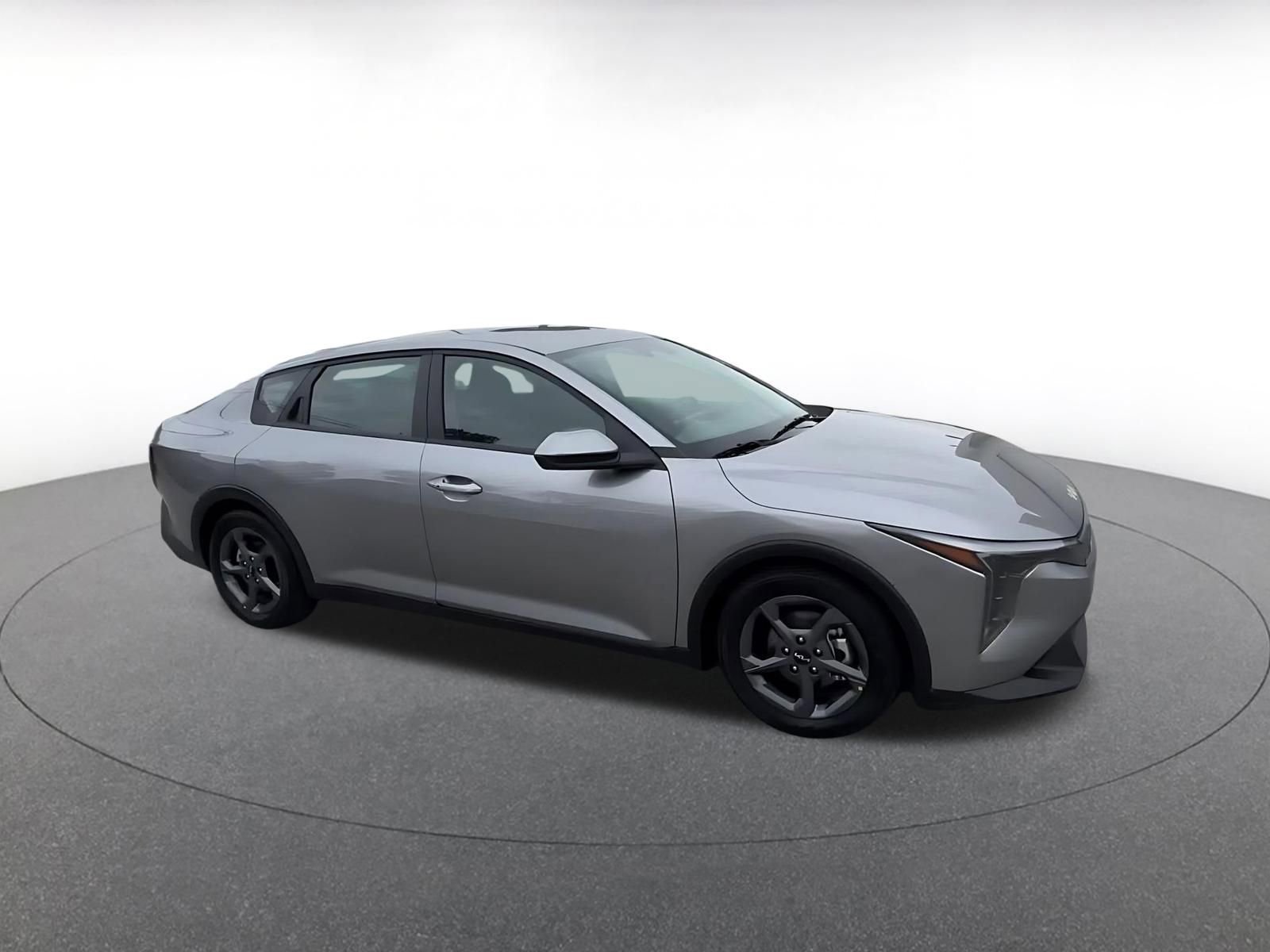 Used 2025 Kia K4 FWD image 2