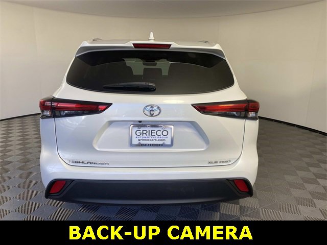 Used 2022 Toyota Highlander XLE image 7