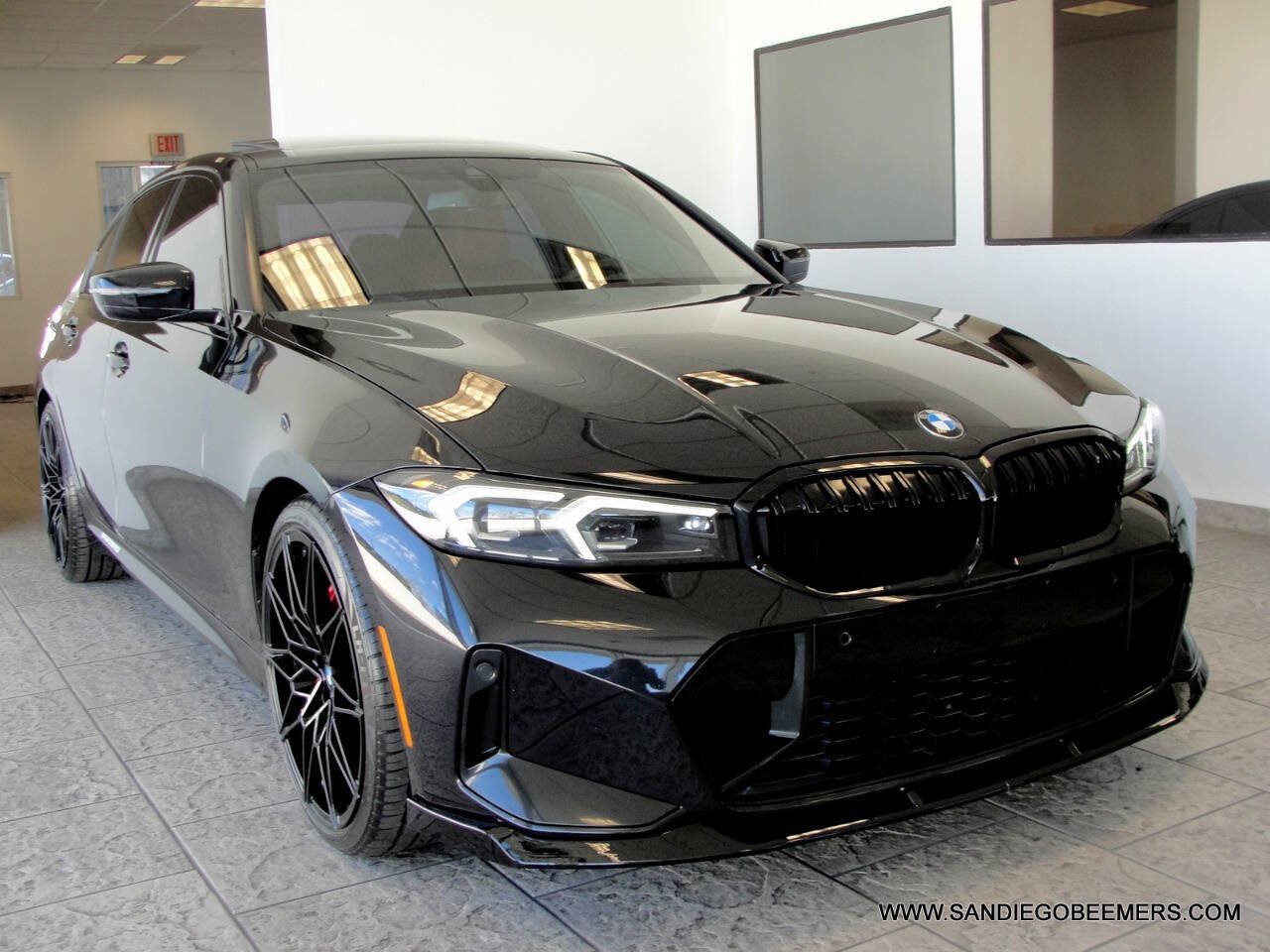 Used 2023 BMW 330i Sedan w/ M Sport Package RWD image 15