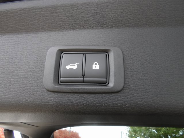 New 2025 Mitsubishi Outlander SE image 11