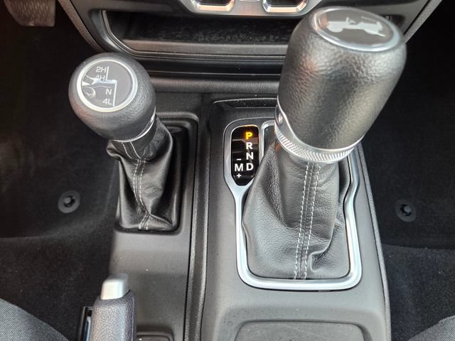 Certified 2024 Jeep Wrangler Unlimited Sport AWD/4WD image 27