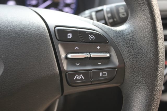 Used 2023 Hyundai Kona SEL w/ Cargo Package AWD/4WD image 14