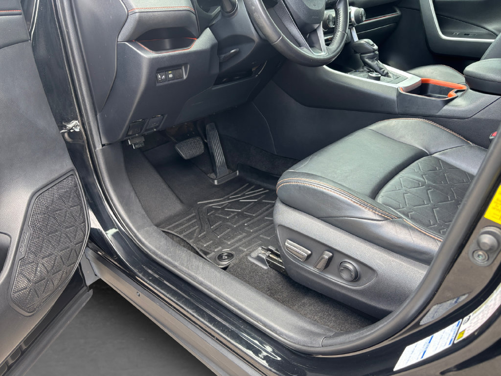 Used 2020 Toyota RAV4 Adventure AWD/4WD image 35