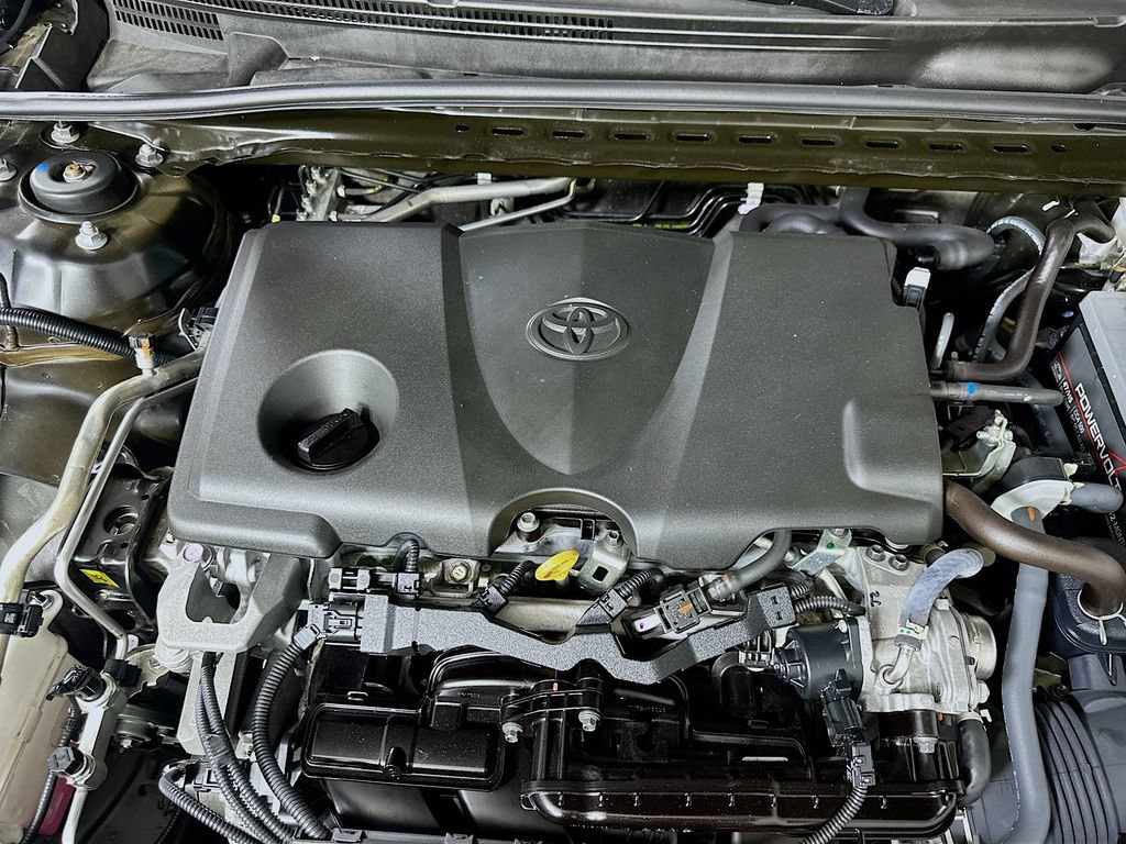 Used 2024 Toyota Camry SE FWD image 9