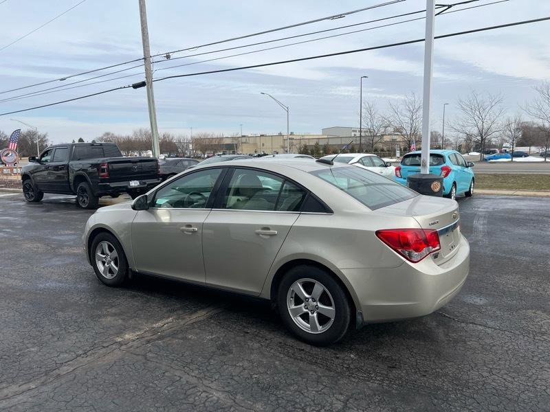 Used 2016 Chevrolet Cruze LT image 3