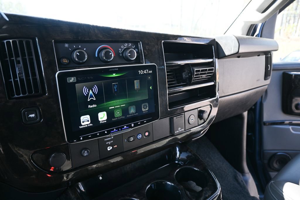 Used 2023 Chevrolet Express 2500 Extended RWD image 12