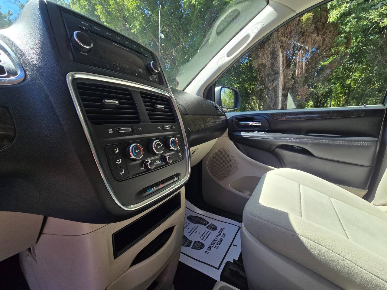 Used 2011 Dodge Grand Caravan Mainstreet w/ PWR Convenience Group FWD image 21