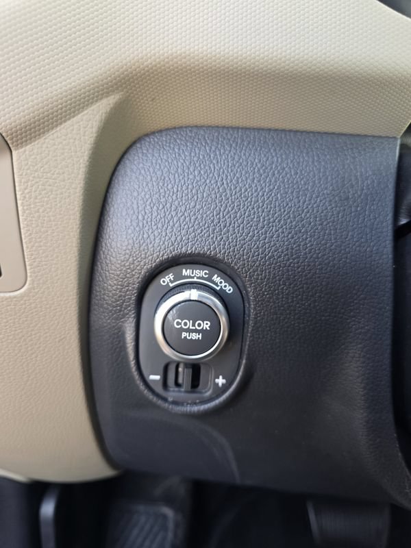 Used 2013 Kia Soul ! w/ Premium Pkg FWD image 28