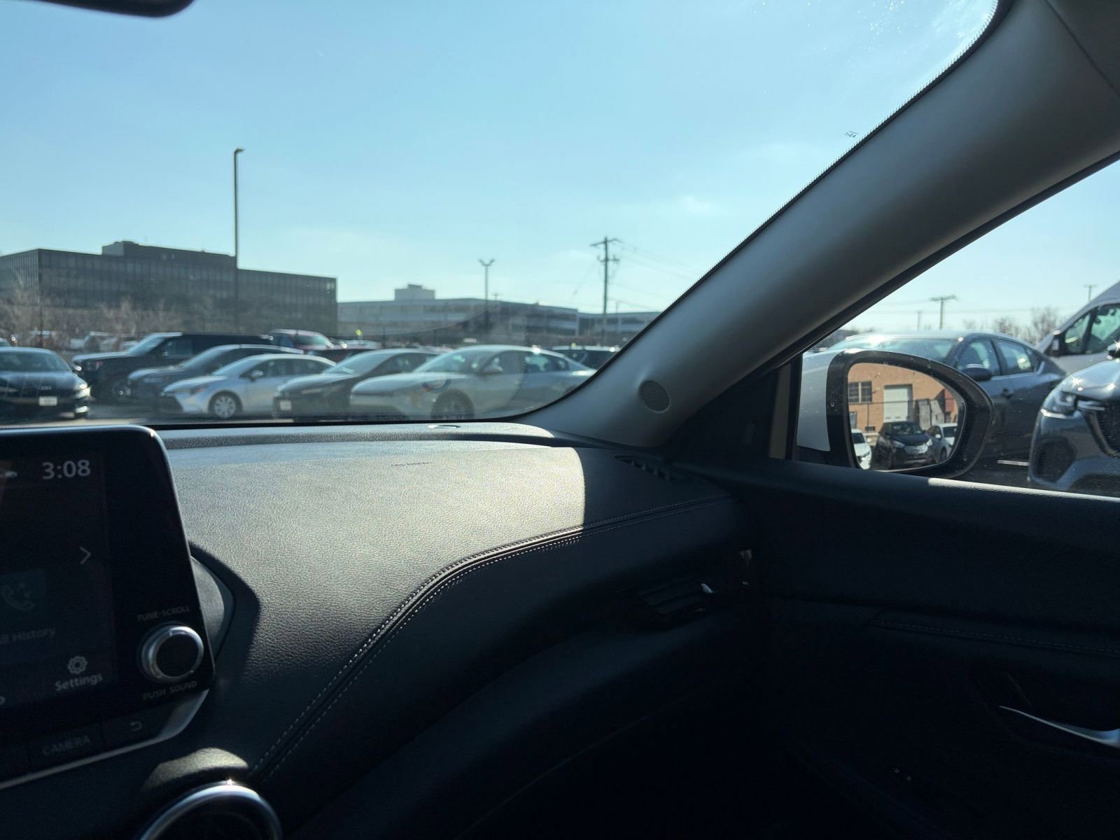 Used 2025 Nissan Sentra SV image 33