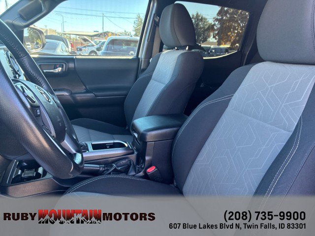 Used 2021 Toyota Tacoma TRD Sport w/ Technology Package AWD/4WD image 11