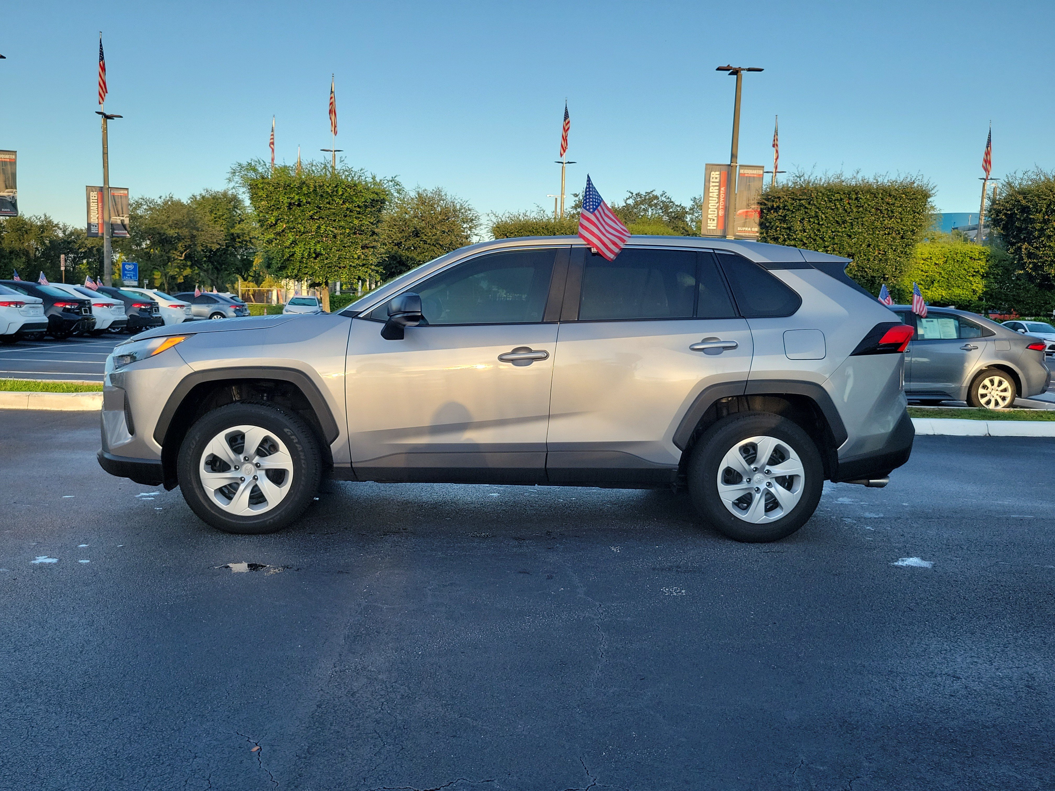 Used 2025 Toyota RAV4 LE FWD image 7