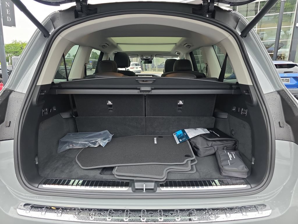 New 2026 Mercedes-Benz GLS 450 4MATIC image 15