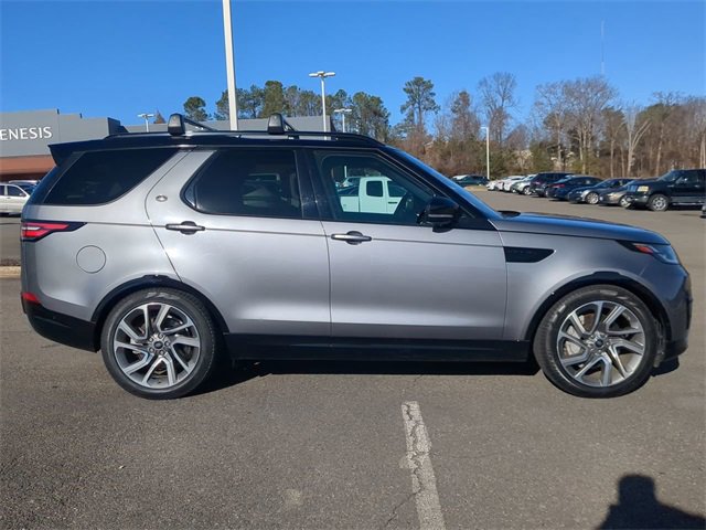 Used 2020 Land Rover Discovery Landmark image 3