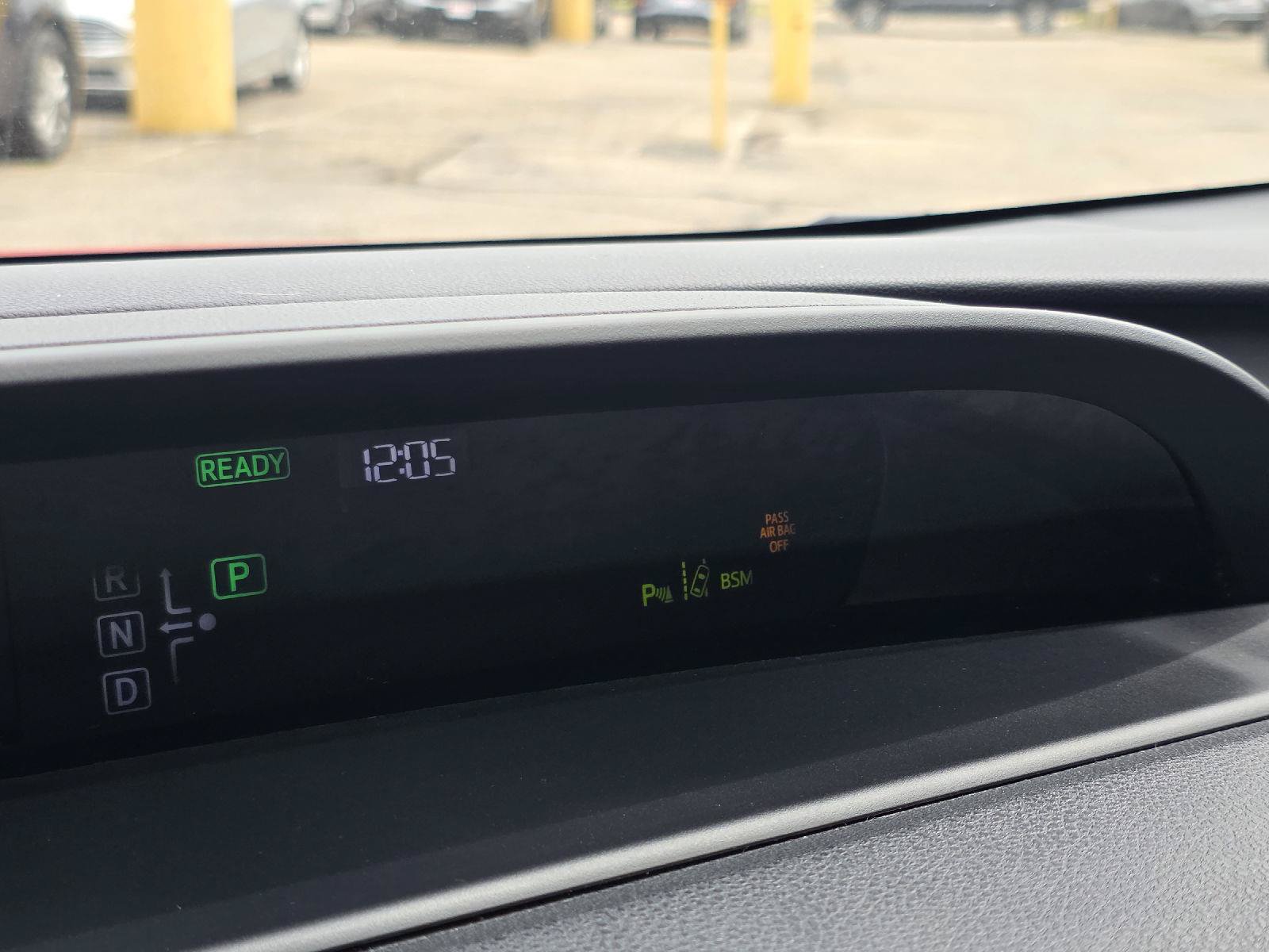 Used 2019 Toyota Prius LE FWD image 25