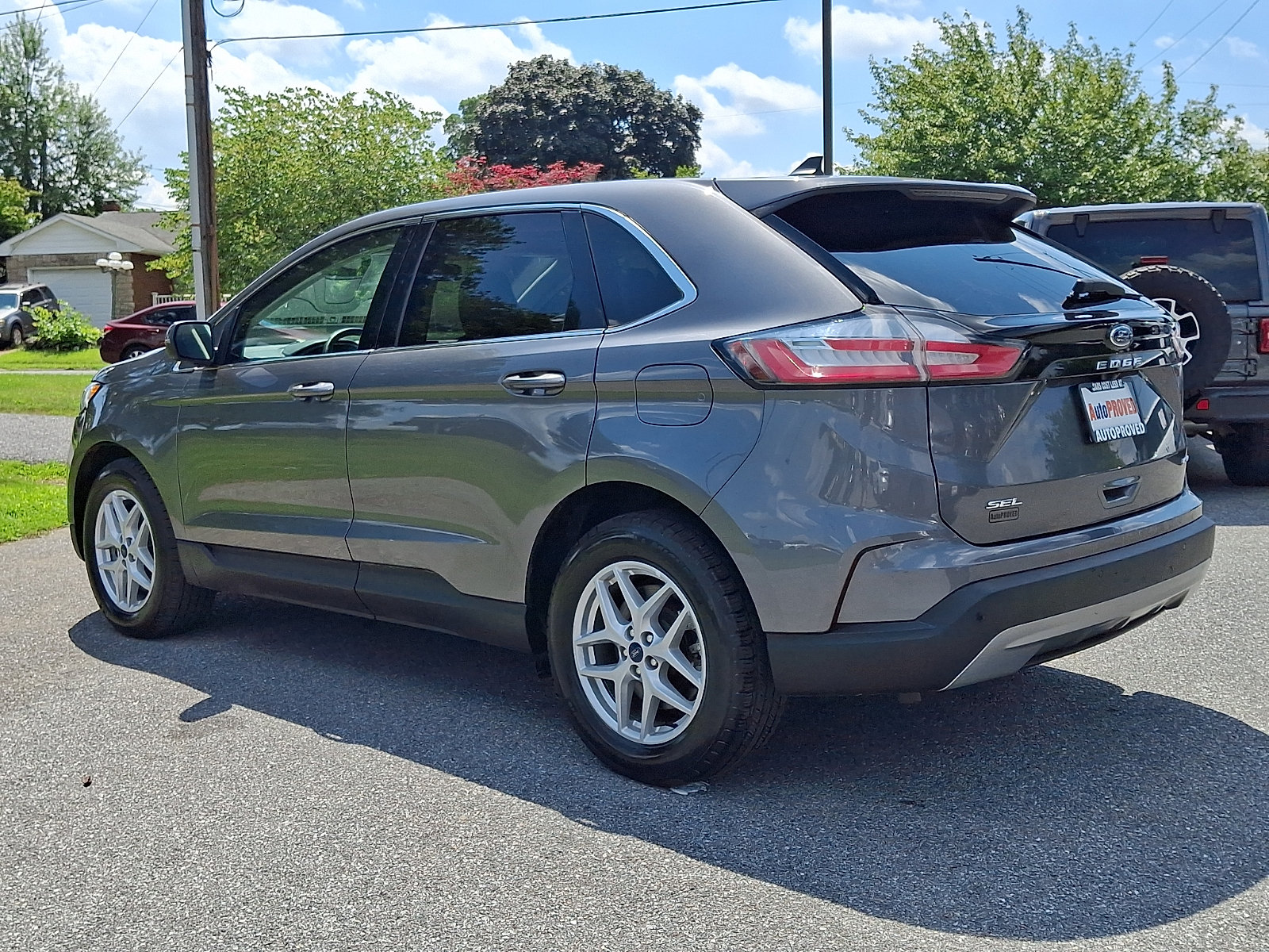 Used 2022 Ford Edge SEL w/ Convenience Package AWD/4WD image 4