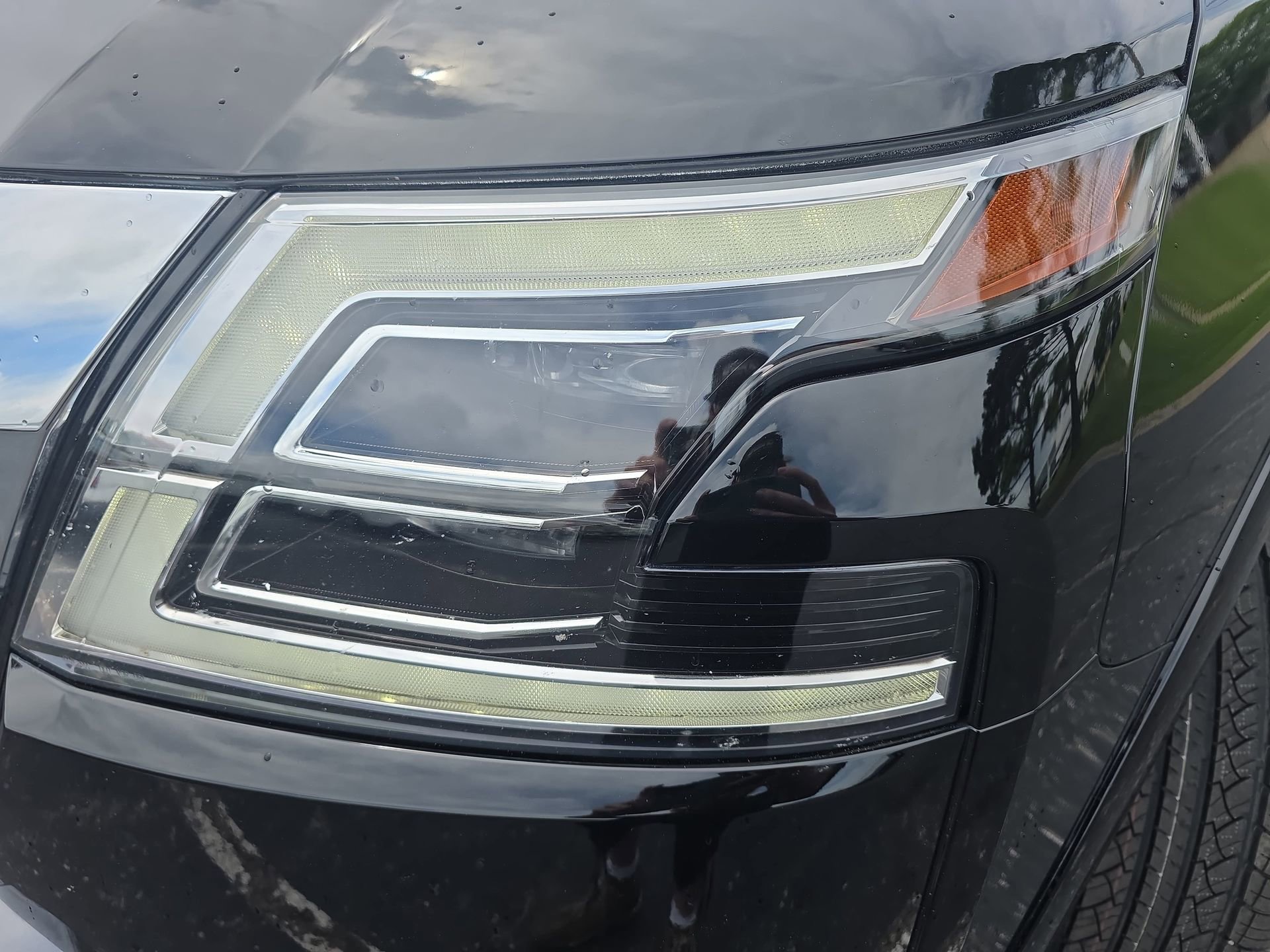 Used 2023 Nissan Armada Platinum w/ Captain's Chairs Package AWD/4WD image 29