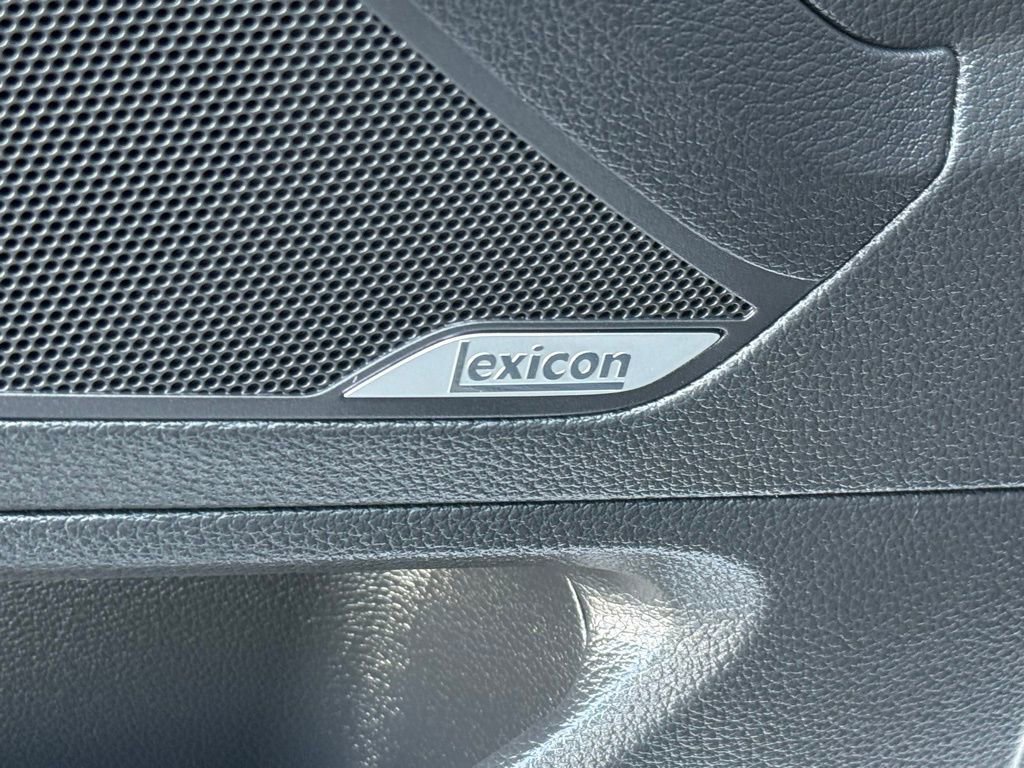 Used 2018 Genesis G80 3.8 w/ Option Group 03 image 13