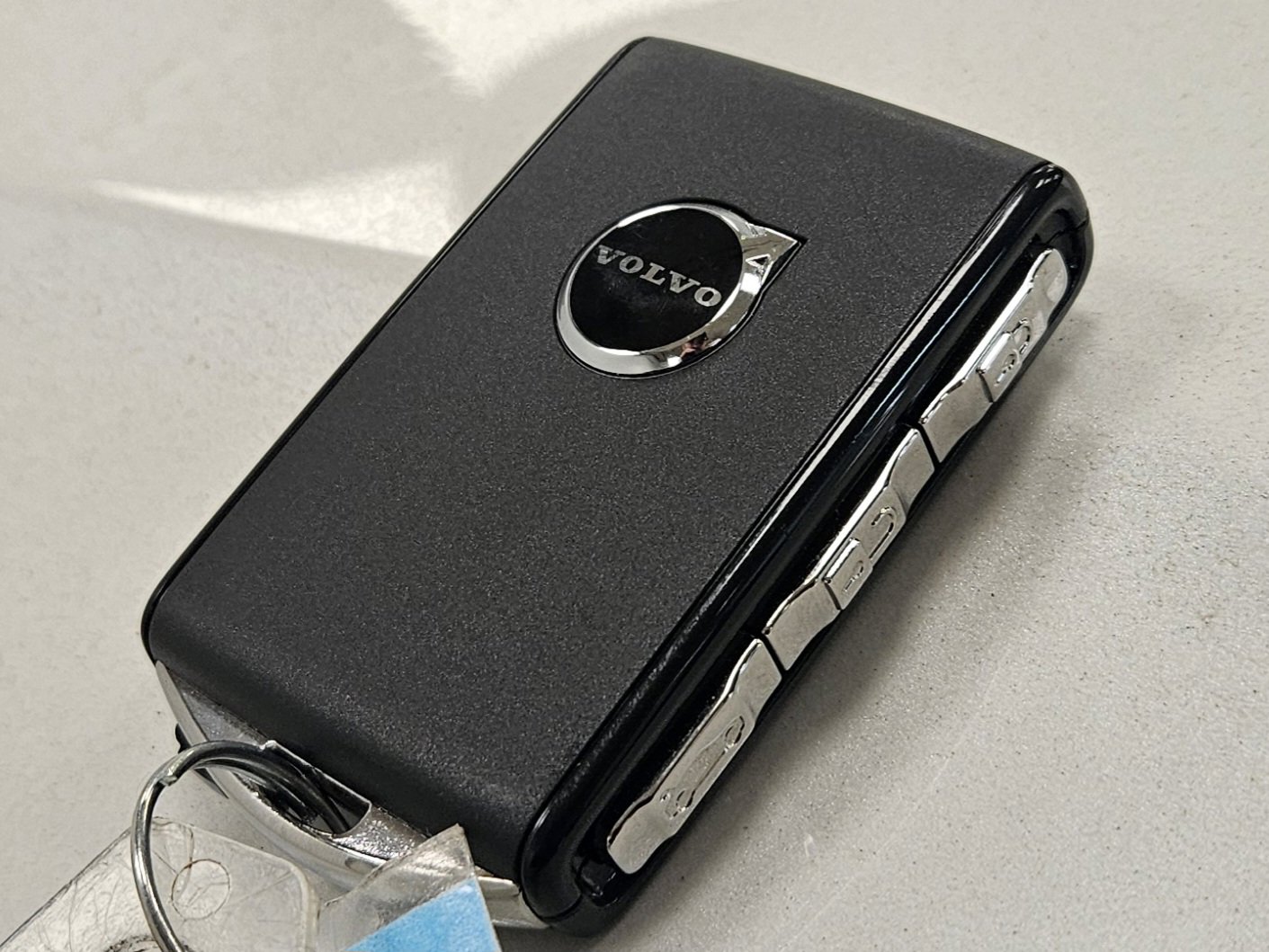 New 2025 Volvo XC60 T8 Core w/ Protection Package Premier image 42