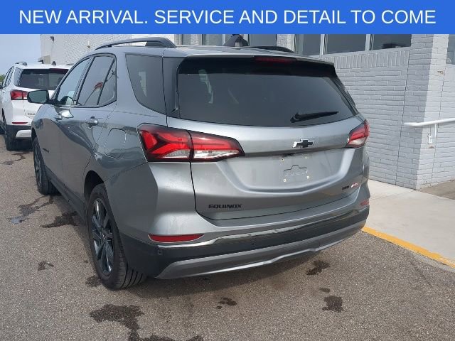 Used 2023 Chevrolet Equinox RS AWD/4WD image 4