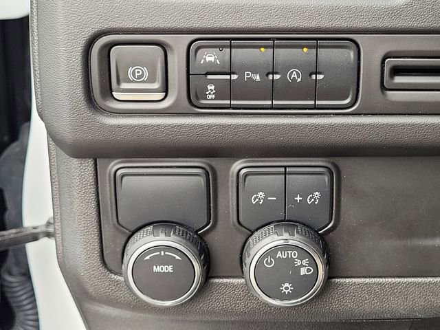 Used 2023 Chevrolet Suburban Premier image 13